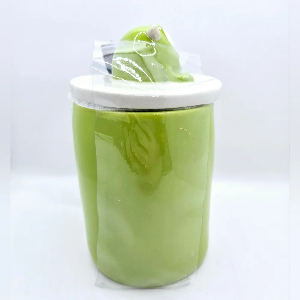 Rae‎ Dunn Disney Pixar Monsters Inc Mike Wazowski Green Mug w/ Lid Topper